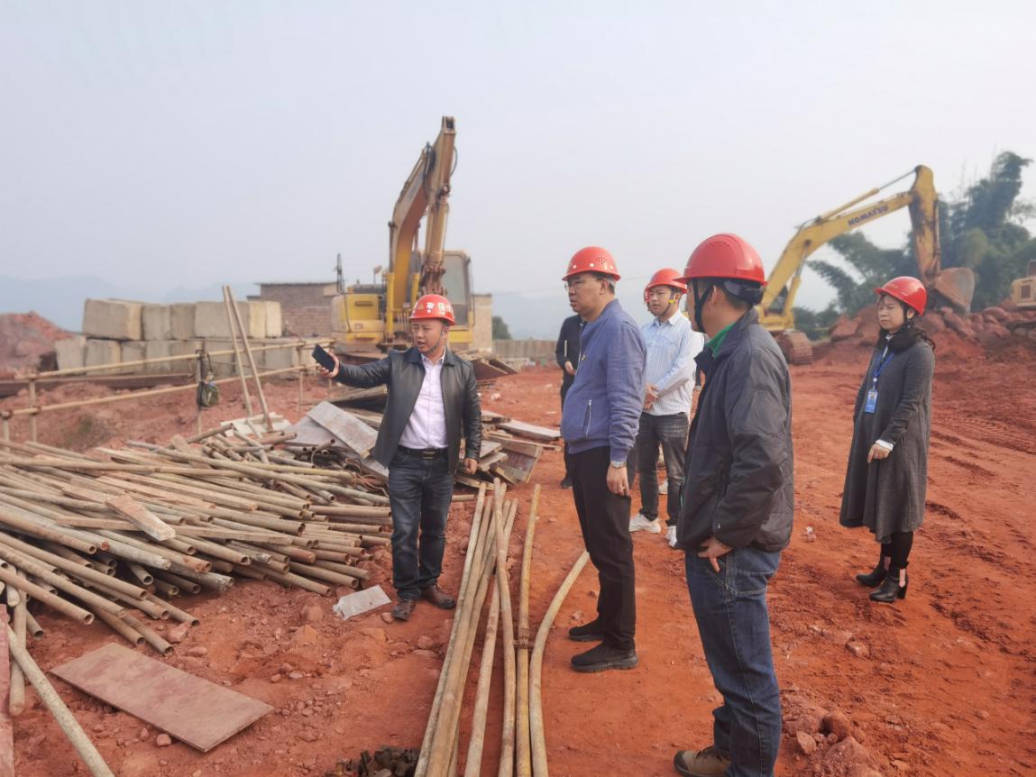 集團公司黨委委員、副總經(jīng)理任大慶督查指導高捷水廠在建工程