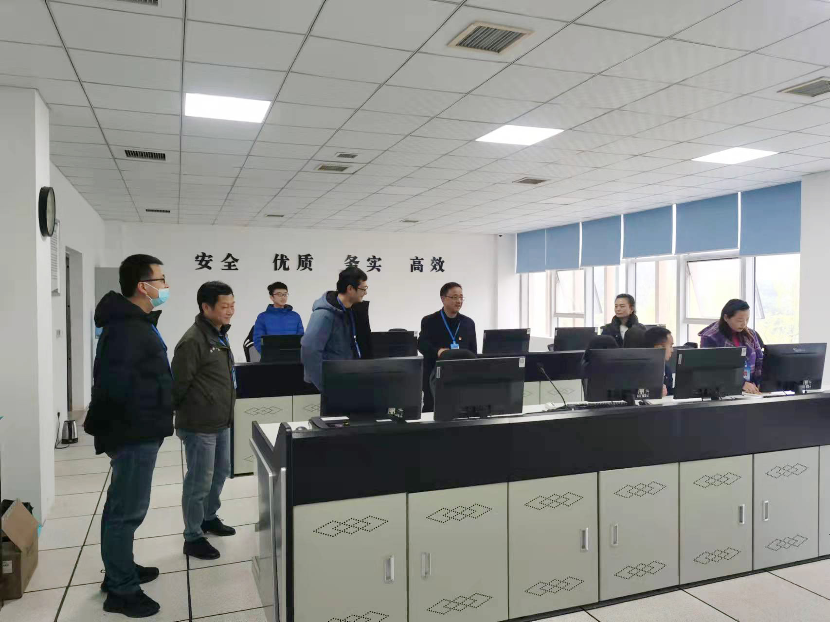 集團公司黨委書記、董事長周燕賓調(diào)研水廠安全生產(chǎn)等工作